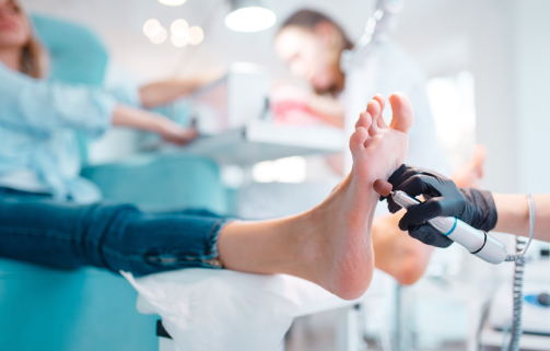 Requisitos para abrir una clínica de podología