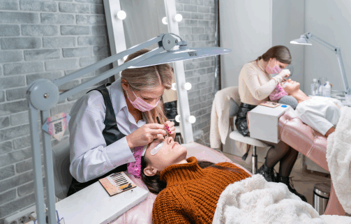 ¿Cuáles son los requisitos para abrir un centro de estética en España?